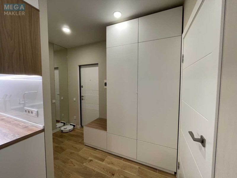 Продаж 1 кімнатної квартири (40/17,5/8), 16 пов. 25 пов. будинку, <a class="location-link" href="/kiev/" title="Недвижимость Київ">Київ</a>, <a class="location-link" href="/kiev/goloseevskij/" title="Недвижимость Голосіївський район">Голосіївський р-н</a>, Маршала Конєва вул., 5г (изображение 9)