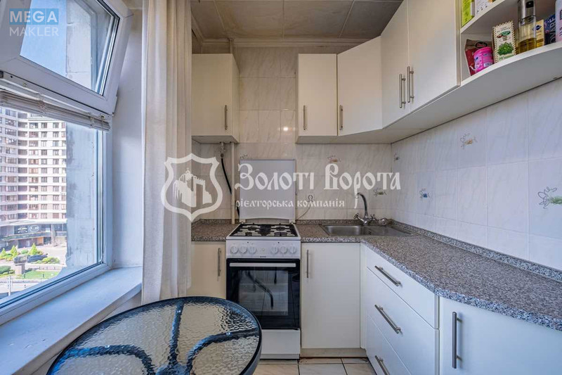 Продаж 1 кімнатної квартири (27/14/6), 8 пов. 9 пов. будинку, <a class="location-link" href="/kiev/" title="Недвижимость Київ">Київ</a>, <a class="location-link" href="/kiev/goloseevskij/" title="Недвижимость Голосіївський район">Голосіївський р-н</a>, Жилянська вул., 76 (изображение 2)