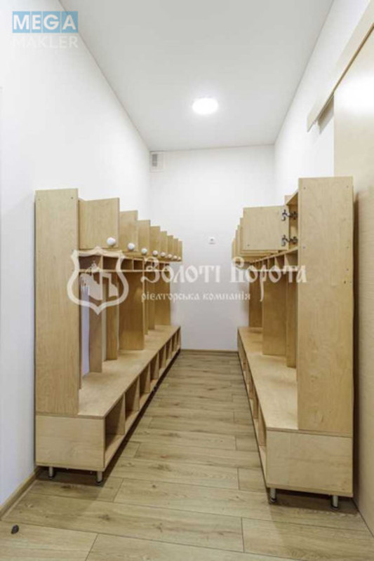Продаж окремої будівлі/побудови, 415&nbsp;кв.м, <a class="location-link" href="/kiev/" title="Недвижимость Київ">Київ</a>, <a class="location-link" href="/kiev/svyatoshinskij/" title="Недвижимость Святошинский район">Святошинский р-н</a>, Професора Караваєва вул., 1/28 (изображение 18)