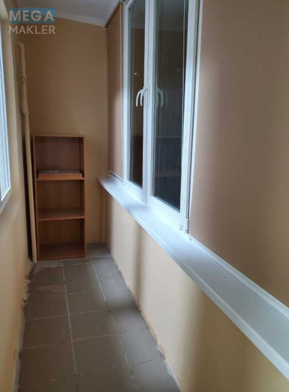 Продаж 1 кімнатної квартири (33/19/7), 1 пов. 9 пов. будинку, <a class="location-link" href="/kiev/" title="Недвижимость Київ">Київ</a>, <a class="location-link" href="/kiev/svyatoshinskij/" title="Недвижимость Святошинский район">Святошинский р-н</a>, Ентузіастів вул., 25/2 (изображение 8)