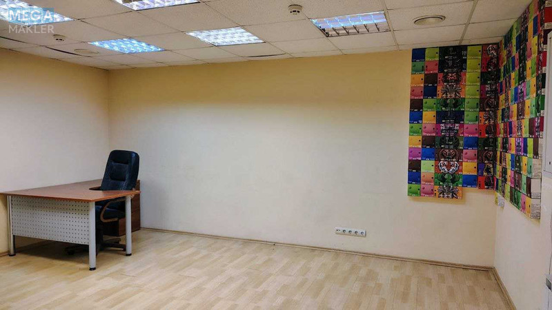 Оренда комерційної нерухомості, 74&nbsp;кв.м, под офис, <a class="location-link" href="/kiev/" title="Недвижимость Київ">Київ</a>, <a class="location-link" href="/kiev/obolonskij/" title="Недвижимость Оболонський район">Оболонський р-н</a>, Оболонська Набережна вул., 11/2 (изображение 7)