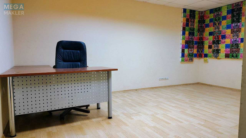 Оренда комерційної нерухомості, 74&nbsp;кв.м, под офис, <a class="location-link" href="/kiev/" title="Недвижимость Київ">Київ</a>, <a class="location-link" href="/kiev/obolonskij/" title="Недвижимость Оболонський район">Оболонський р-н</a>, Оболонська Набережна вул., 11/2 (изображение 8)