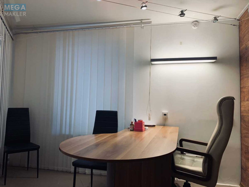 Продаж комерційної нерухомості, 31,40&nbsp;кв.м, под офис, <a class="location-link" href="/kiev/" title="Недвижимость Київ">Київ</a>, <a class="location-link" href="/kiev/shevchenkovskij/" title="Недвижимость Шевченківський район">Шевченківський р-н</a>, Тургеневская ул., 48/13 (изображение 3)