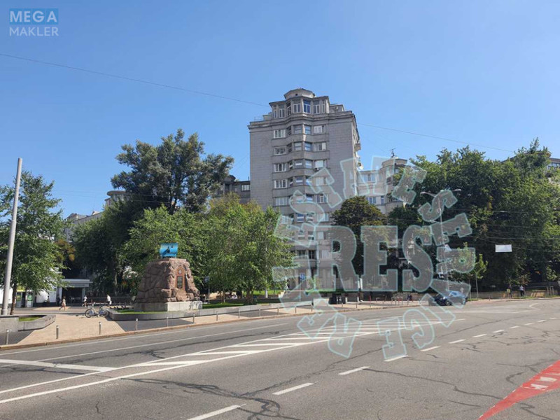 Продаж 3 кімнатної квартири (91/60,3/9,3), 3 пов. 9 пов. будинку, <a class="location-link" href="/kiev/" title="Недвижимость Київ">Київ</a>, <a class="location-link" href="/kiev/pecherskij/" title="Недвижимость Печерський район">Печерський р-н</a>, Івана Мазепи вул., 3 (изображение 5)