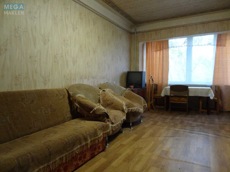 Оренда кімнати (підселення), <a class="location-link" href="/kiev/" title="Недвижимость Київ">Київ</a>, <a class="location-link" href="/kiev/podolskij/" title="Недвижимость Подільський район">Подільський р-н</a>, Вышгородская ул., 29/1 (изображение 4)