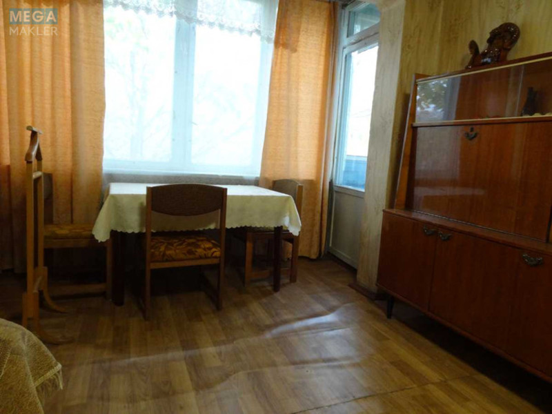 Оренда кімнати (підселення), <a class="location-link" href="/kiev/" title="Недвижимость Київ">Київ</a>, <a class="location-link" href="/kiev/podolskij/" title="Недвижимость Подільський район">Подільський р-н</a>, Вышгородская ул., 29/1 (изображение 5)
