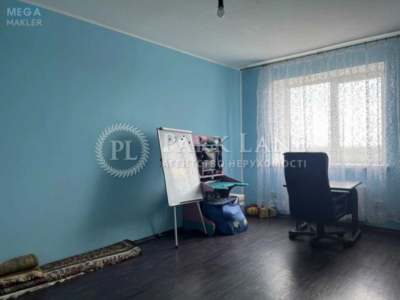 Продаж 2 кімнатної квартири (89,7/38,5/16,2), 12 пов. 15 пов. будинку, <a class="location-link" href="/kiev/" title="Недвижимость Київ">Київ</a>, <a class="location-link" href="/kiev/goloseevskij/" title="Недвижимость Голосіївський район">Голосіївський р-н</a>, Генерала Матикіна вул., 12 (изображение 2)
