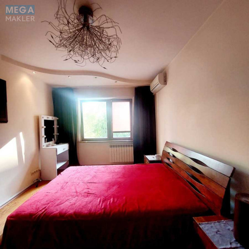 Продаж 3 кімнатної квартири (87/47/20), 3 пов. 16 пов. будинку, <a class="location-link" href="/kiev/" title="Недвижимость Київ">Київ</a>, <a class="location-link" href="/kiev/darnickij/" title="Недвижимость Дарницький район">Дарницький р-н</a>, Урловская ул., 9 (изображение 6)