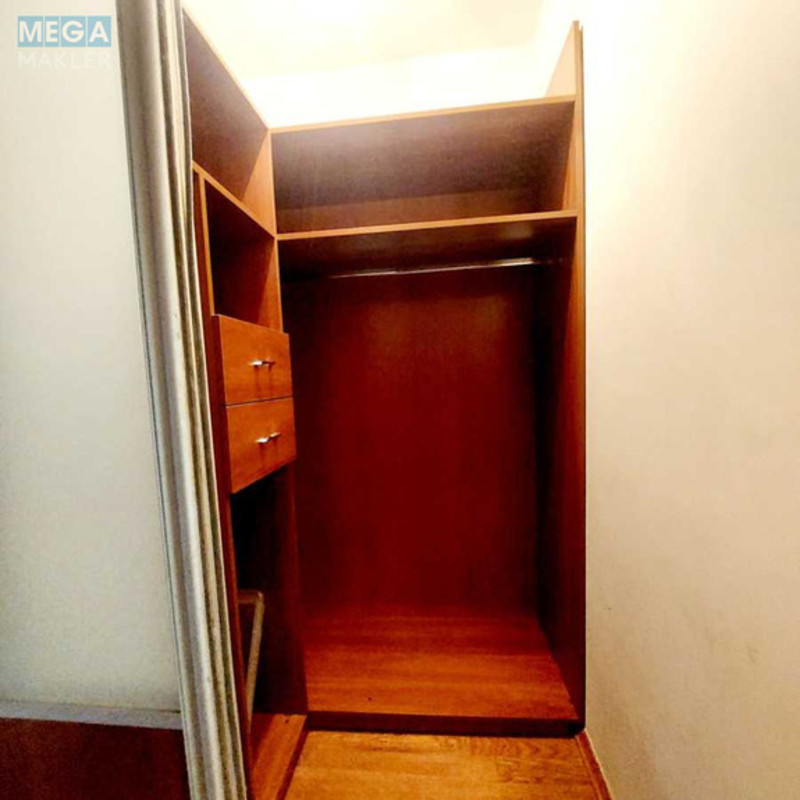 Продаж 3 кімнатної квартири (87/47/20), 3 пов. 16 пов. будинку, <a class="location-link" href="/kiev/" title="Недвижимость Київ">Київ</a>, <a class="location-link" href="/kiev/darnickij/" title="Недвижимость Дарницький район">Дарницький р-н</a>, Урловская ул., 9 (изображение 10)