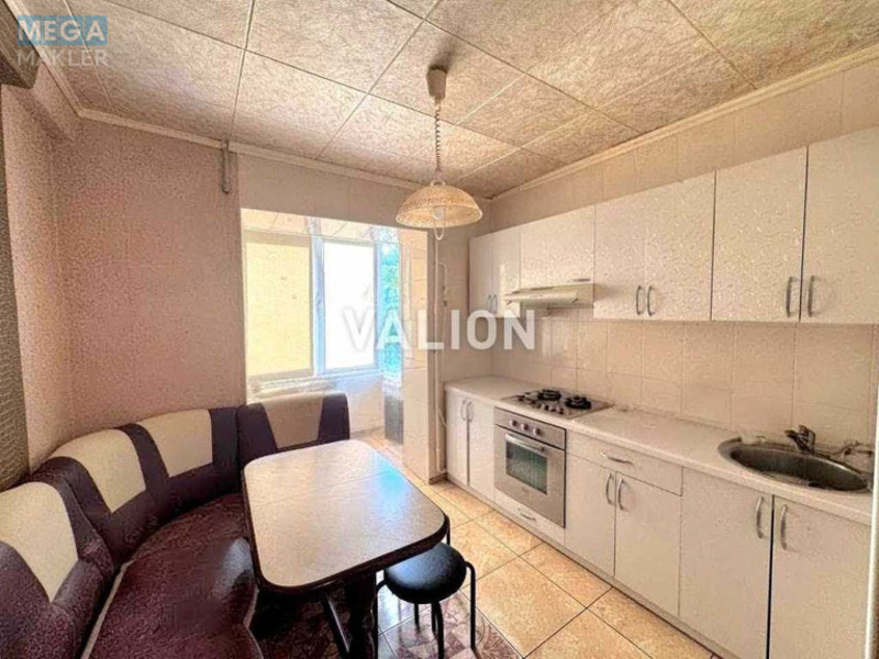 Продаж 3 кімнатної квартири (71/?/7), 2 пов. 9 пов. будинку, <a class="location-link" href="/kiev/" title="Недвижимость Київ">Київ</a>, <a class="location-link" href="/kiev/desnyanskij/" title="Недвижимость Деснянський район">Деснянський р-н</a>, Академіка Курчатова вул., 13 (изображение 2)