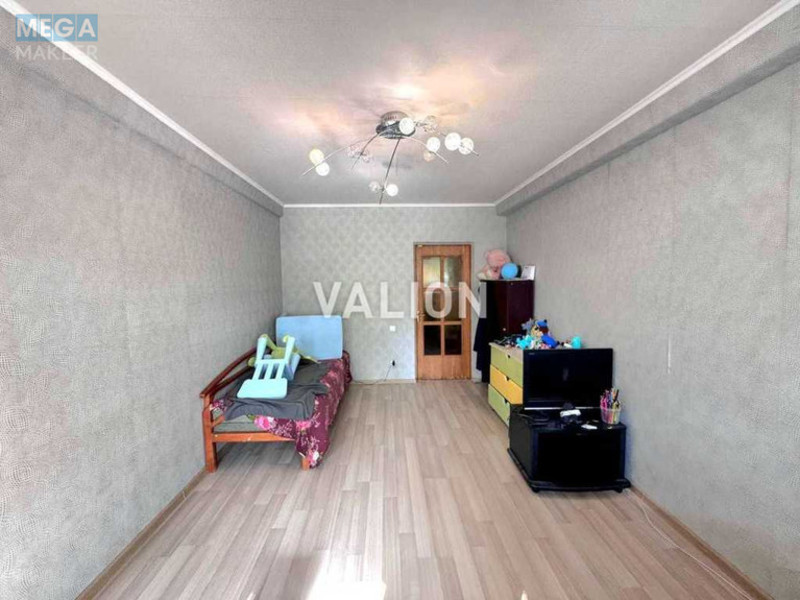 Продаж 3 кімнатної квартири (71/?/7), 2 пов. 9 пов. будинку, <a class="location-link" href="/kiev/" title="Недвижимость Київ">Київ</a>, <a class="location-link" href="/kiev/desnyanskij/" title="Недвижимость Деснянський район">Деснянський р-н</a>, Академіка Курчатова вул., 13 (изображение 7)