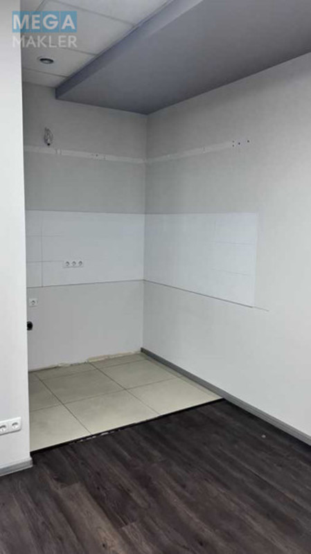 Оренда комерційної нерухомості, 228 кв.м, под офис, <a class="location-link" href="/kiev/" title="Недвижимость Київ">Київ</a>, <a class="location-link" href="/kiev/dneprovskij/" title="Недвижимость Дніпровський район">Дніпровський р-н</a>, Дарницкий бульв. (изображение 13)