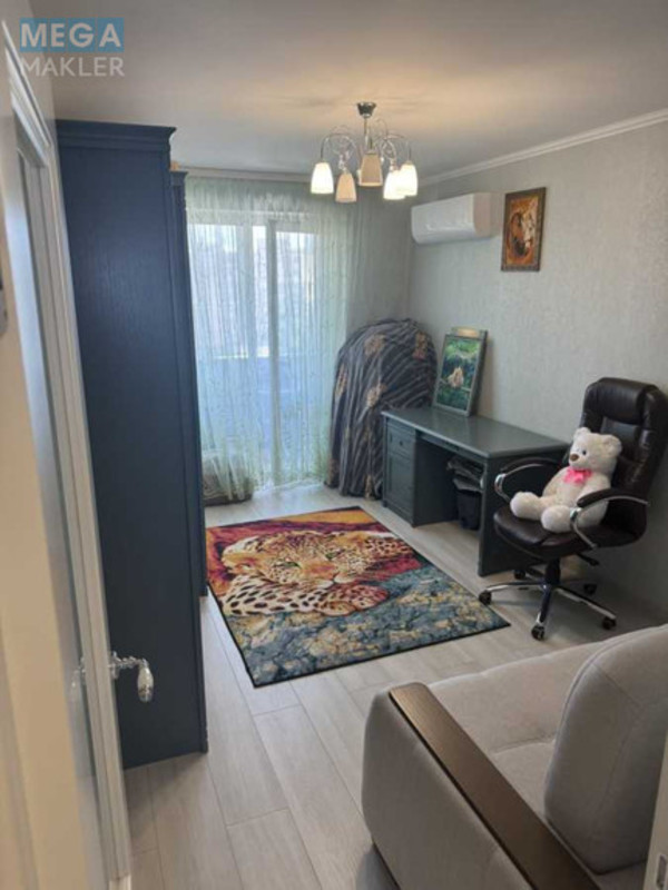 Оренда 3 кімнатної квартири, <a class="location-link" href="/kiev/" title="Недвижимость Київ">Київ</a>, <a class="location-link" href="/kiev/obolonskij/" title="Недвижимость Оболонський район">Оболонський р-н</a>, Маршала Малиновского ул., 25 (изображение 8)