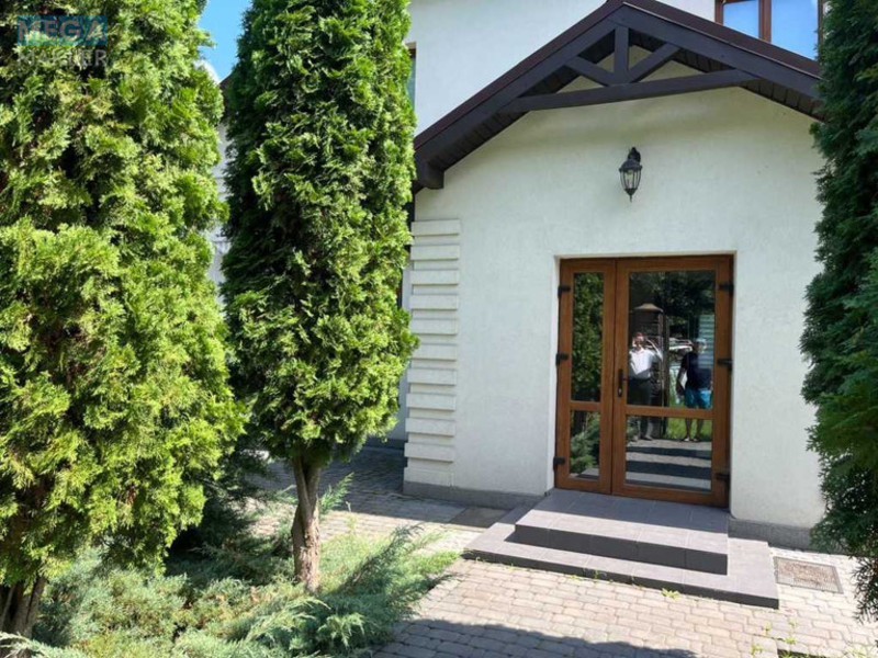 Продаж дома, 2&nbsp;поверху, 180&nbsp;кв.м, 4&nbsp;кімнати, ділянка 10&nbsp;соток, <a class="location-link" href="/zastugna/" title="Недвижимость Застугна">Застугна</a>, Л. Українки (изображение 3)