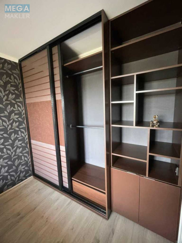 Оренда 2 кімнатної квартири, <a class="location-link" href="/kiev/" title="Недвижимость Київ">Київ</a>, <a class="location-link" href="/kiev/shevchenkovskij/" title="Недвижимость Шевченківський район">Шевченківський р-н</a>, Дегтяревская ул., 14 (изображение 4)