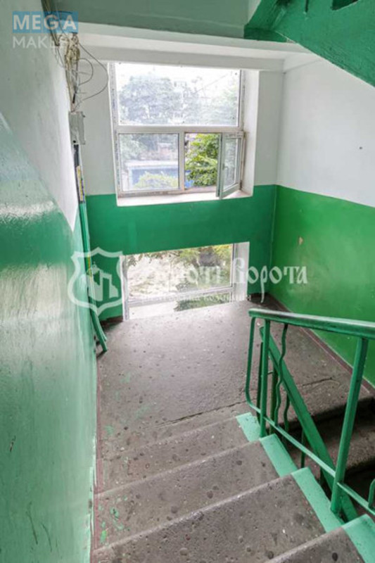 Продаж 1 кімнатної квартири (106/?/?), 3 пов. 5 пов. будинку, <a class="location-link" href="/kiev/" title="Недвижимость Київ">Київ</a>, <a class="location-link" href="/kiev/goloseevskij/" title="Недвижимость Голосіївський район">Голосіївський р-н</a>, Сєченова вул., 5 (изображение 13)
