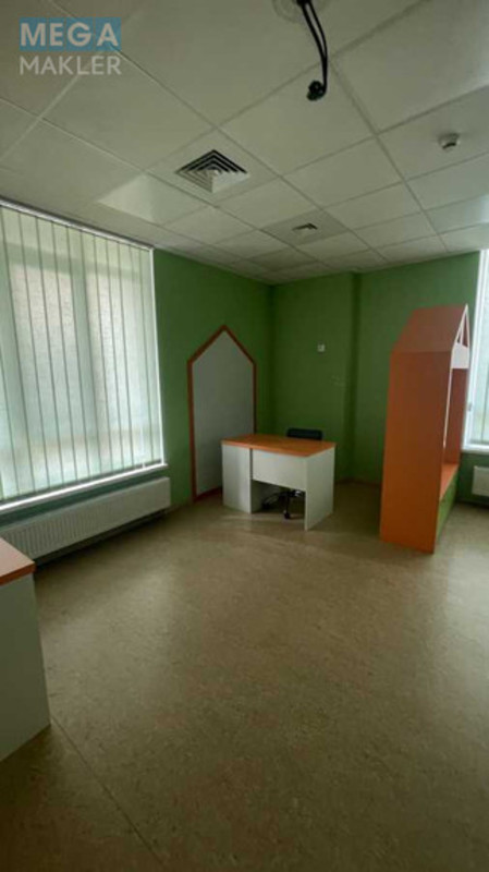 Продаж комерційної нерухомості, 334&nbsp;кв.м, под офис, <a class="location-link" href="/kiev/" title="Недвижимость Київ">Київ</a>, <a class="location-link" href="/kiev/pecherskij/" title="Недвижимость Печерський район">Печерський р-н</a>, Ивана Кудри ул., 7 (изображение 15)