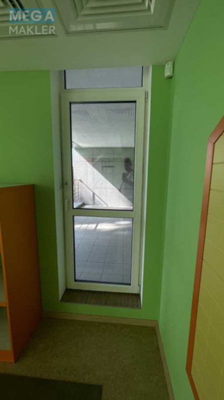 Продаж комерційної нерухомості, 334&nbsp;кв.м, под офис, <a class="location-link" href="/kiev/" title="Недвижимость Київ">Київ</a>, <a class="location-link" href="/kiev/pecherskij/" title="Недвижимость Печерський район">Печерський р-н</a>, Ивана Кудри ул., 7 (изображение 22)