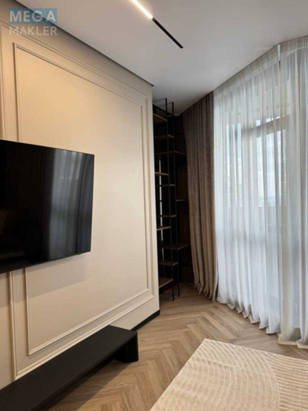 Продаж 2 кімнатної квартири (72/?/?), 26 пов. 30 пов. будинку, <a class="location-link" href="/kiev/" title="Недвижимость Київ">Київ</a>, <a class="location-link" href="/kiev/pecherskij/" title="Недвижимость Печерський район">Печерський р-н</a>, Драгомирова ул., 14а (изображение 8)