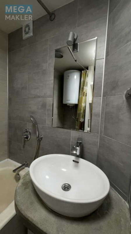 Оренда 2 кімнатної квартири, <a class="location-link" href="/kiev/" title="Недвижимость Київ">Київ</a>, <a class="location-link" href="/kiev/shevchenkovskij/" title="Недвижимость Шевченківський район">Шевченківський р-н</a>, Лукьяновская ул., 27 (изображение 16)