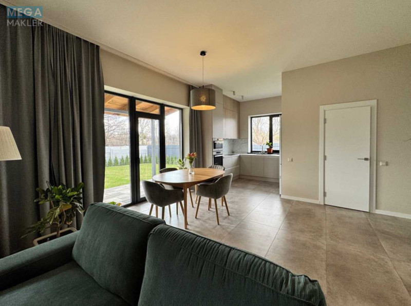 Продаж дома, 1&nbsp; поверх, 132&nbsp;кв.м, 4&nbsp;кімнати, ділянка 10&nbsp;соток, <a class="location-link" href="/kiev/" title="Недвижимость Київ">Київ</a>, <a class="location-link" href="/kiev/goloseevskij/" title="Недвижимость Голосіївський район">Голосіївський р-н</a>, Рыболовецкая ул. (изображение 2)