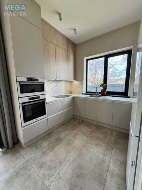 Продаж дома, 1&nbsp; поверх, 132&nbsp;кв.м, 4&nbsp;кімнати, ділянка 10&nbsp;соток, <a class="location-link" href="/kiev/" title="Недвижимость Київ">Київ</a>, <a class="location-link" href="/kiev/goloseevskij/" title="Недвижимость Голосіївський район">Голосіївський р-н</a>, Рыболовецкая ул. (изображение 3)