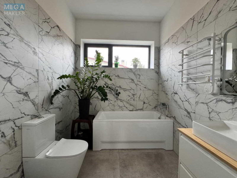 Продаж дома, 1&nbsp; поверх, 132&nbsp;кв.м, 4&nbsp;кімнати, ділянка 10&nbsp;соток, <a class="location-link" href="/kiev/" title="Недвижимость Київ">Київ</a>, <a class="location-link" href="/kiev/goloseevskij/" title="Недвижимость Голосіївський район">Голосіївський р-н</a>, Рыболовецкая ул. (изображение 6)