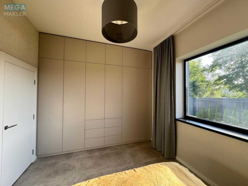 Продаж дома, 1&nbsp; поверх, 132&nbsp;кв.м, 4&nbsp;кімнати, ділянка 10&nbsp;соток, <a class="location-link" href="/kiev/" title="Недвижимость Київ">Київ</a>, <a class="location-link" href="/kiev/goloseevskij/" title="Недвижимость Голосіївський район">Голосіївський р-н</a>, Рыболовецкая ул. (изображение 7)