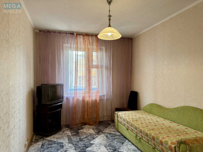 Продаж 2 кімнатної квартири (52/31/8), 2 пов. 10 пов. будинку, <a class="location-link" href="/kiev/" title="Недвижимость Київ">Київ</a>, <a class="location-link" href="/kiev/svyatoshinskij/" title="Недвижимость Святошинський район">Святошинський р-н</a>, Кулибина ул., 5 (изображение 5)
