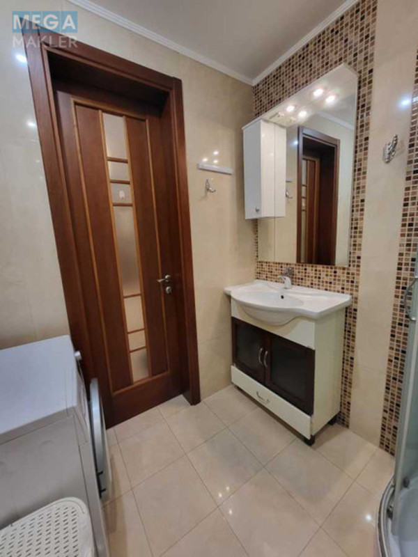 Оренда 1 кімнатної квартири, <a class="location-link" href="/kiev/" title="Недвижимость Київ">Київ</a>, <a class="location-link" href="/kiev/dneprovskij/" title="Недвижимость Дніпровський район">Дніпровський р-н</a>, Раїси Окіпної вул., 8 (изображение 15)