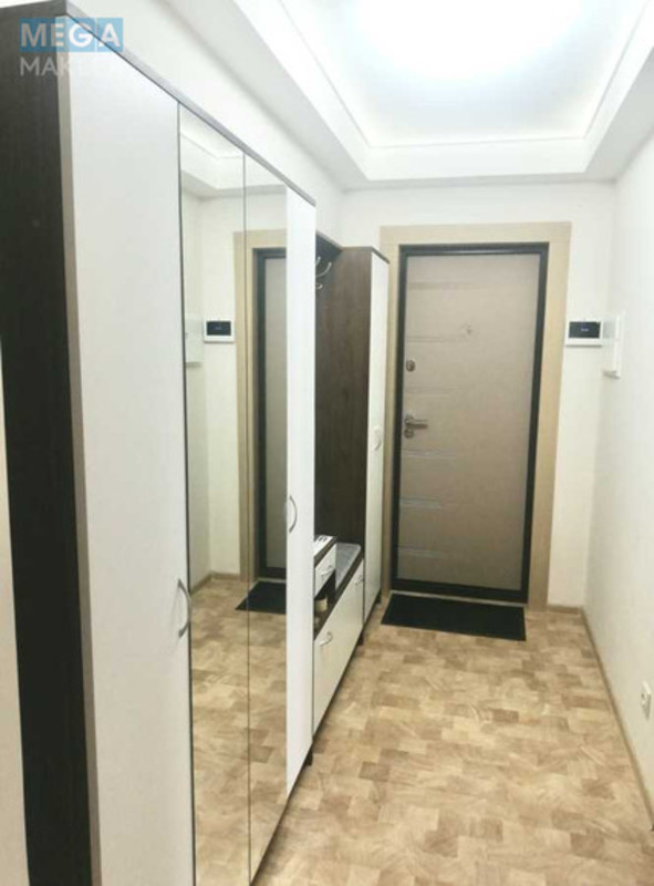 Оренда 2 кімнатної квартири, <a class="location-link" href="/kiev/" title="Недвижимость Київ">Київ</a>, <a class="location-link" href="/kiev/pecherskij/" title="Недвижимость Печерський район">Печерський р-н</a>, Новогоспітальна вул., 5а (изображение 8)