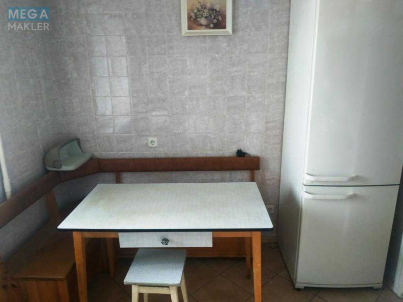 Оренда 2 кімнатної квартири, <a class="location-link" href="/kiev/" title="Недвижимость Київ">Київ</a>, <a class="location-link" href="/kiev/dneprovskij/" title="Недвижимость Дніпровський район">Дніпровський р-н</a>, Павла Тичини просп., 1 (изображение 4)