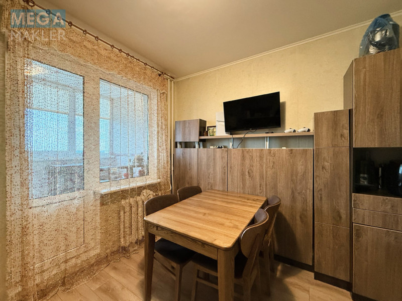 Продаж 1 кімнатної квартири (43,1/18/9,7), 18 пов. 20 пов. будинку, <a class="location-link" href="/kiev/" title="Недвижимость Київ">Київ</a>, <a class="location-link" href="/kiev/desnyanskij/" title="Недвижимость Деснянський район">Деснянський р-н</a>, Закревського Миколи вул. 97 (изображение 4)