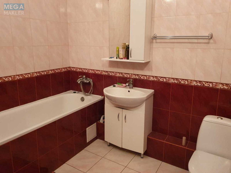Оренда 2 кімнатної квартири, <a class="location-link" href="/kiev/" title="Недвижимость Київ">Київ</a>, <a class="location-link" href="/kiev/desnyanskij/" title="Недвижимость Деснянський район">Деснянський р-н</a>, Николая Лаврухина ул., 12 (изображение 8)