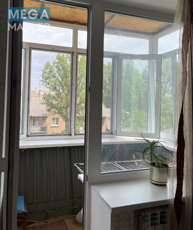 Продаж 2 кімнатної квартири (46/29/6), 4 пов. 4 пов. будинку, <a class="location-link" href="/kiev/" title="Недвижимость Київ">Київ</a>, <a class="location-link" href="/kiev/goloseevskij/" title="Недвижимость Голосеевский район">Голосеевский р-н</a>, провулок Коломийський 18/1 ( <img src="https://megamakler.com.ua/metro/0000ff.gif" alt="" class="metro" /> м. Васильковская, 3хв пішки ) (изображение 19)