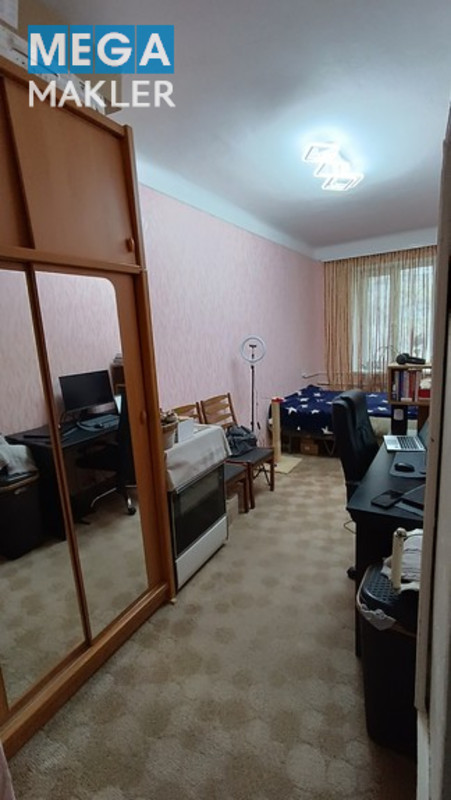 Продаж 2 кімнатної квартири (46/29/6), 4 пов. 4 пов. будинку, <a class="location-link" href="/kiev/" title="Недвижимость Київ">Київ</a>, <a class="location-link" href="/kiev/goloseevskij/" title="Недвижимость Голосеевский район">Голосеевский р-н</a>, провулок Коломийський 18/1 ( <img src="https://megamakler.com.ua/metro/0000ff.gif" alt="" class="metro" /> м. Васильковская, 3хв пішки ) (изображение 8)