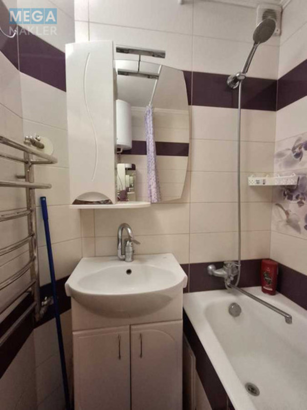 Оренда 1 кімнатної квартири, <a class="location-link" href="/kiev/" title="Недвижимость Київ">Київ</a>, <a class="location-link" href="/kiev/darnickij/" title="Недвижимость Дарницький район">Дарницький р-н</a>, Ларисы Руденко ул., 10б (изображение 3)