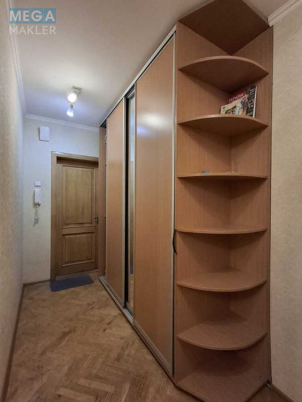 Оренда 1 кімнатної квартири, <a class="location-link" href="/kiev/" title="Недвижимость Київ">Київ</a>, <a class="location-link" href="/kiev/darnickij/" title="Недвижимость Дарницький район">Дарницький р-н</a>, Ларисы Руденко ул., 10б (изображение 4)