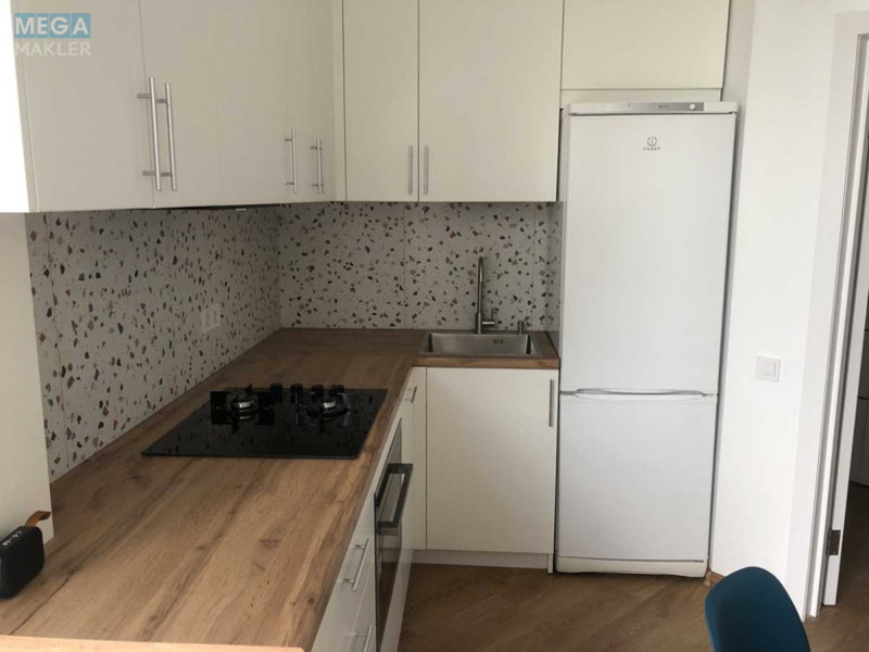 Оренда 2 кімнатної квартири, <a class="location-link" href="/kiev/" title="Недвижимость Київ">Київ</a>, <a class="location-link" href="/kiev/solomenskij/" title="Недвижимость Солом'янський район">Солом'янський р-н</a>, Волошковая ул., 1 (изображение 12)