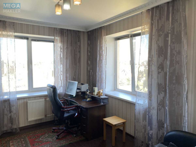 Продаж 3 кімнатної квартири (101/52/25), 8 пов. 13 пов. будинку, <a class="location-link" href="/chajki-selo-kv/" title="Недвижимость Чайки">Чайки</a>, Лобановського, 29 (изображение 9)