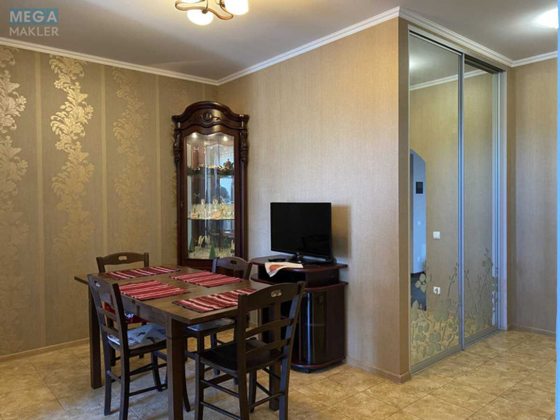 Продаж 3 кімнатної квартири (101/52/25), 8 пов. 13 пов. будинку, <a class="location-link" href="/chajki-selo-kv/" title="Недвижимость Чайки">Чайки</a>, Лобановського, 29 (изображение 17)