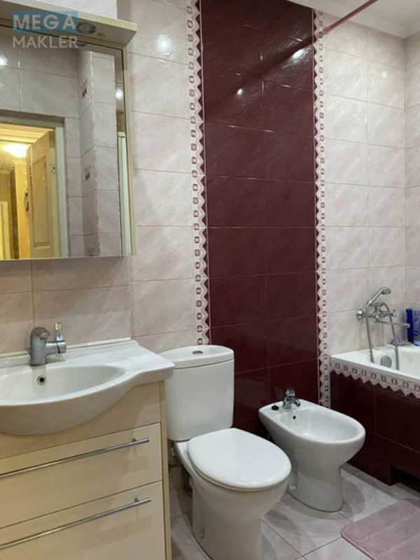 Продаж 3 кімнатної квартири (101/52/25), 8 пов. 13 пов. будинку, <a class="location-link" href="/chajki-selo-kv/" title="Недвижимость Чайки">Чайки</a>, Лобановського, 29 (изображение 18)
