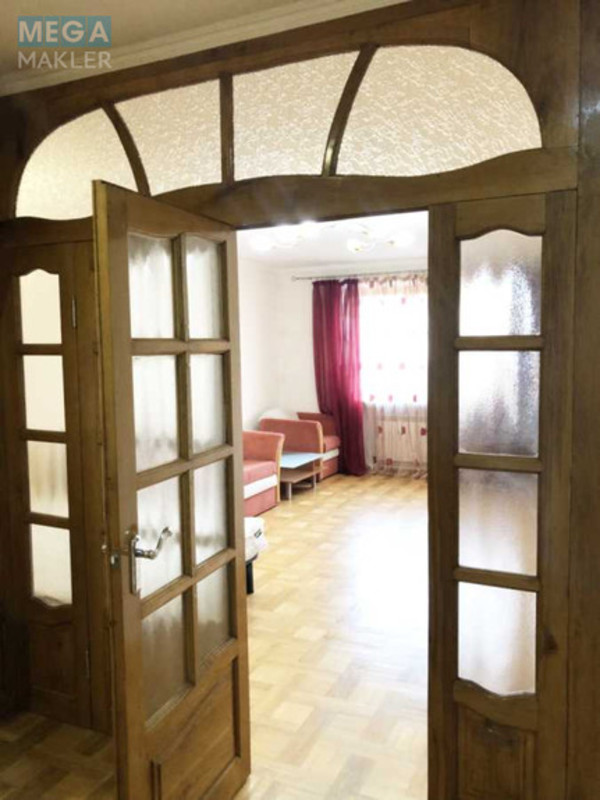 Оренда 1 кімнатної квартири, <a class="location-link" href="/kiev/" title="Недвижимость Київ">Київ</a>, <a class="location-link" href="/kiev/solomenskij/" title="Недвижимость Солом'янський район">Солом'янський р-н</a>, Клиническая ул., 23-25 (изображение 4)