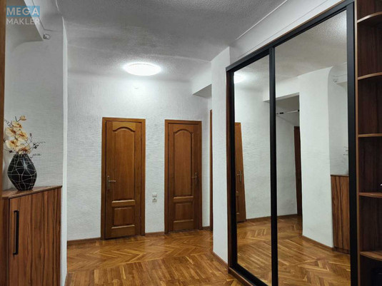 Оренда 4 кімнатні квартири, <a class="location-link" href="/dnepropetrovsk/" title="Недвижимость Дніпра">Дніпро</a>, Яворницького Дмитра, 46 (изображение 4)