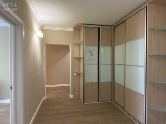 Оренда 3 кімнатної квартири, <a class="location-link" href="/kiev/" title="Недвижимость Київ">Київ</a>, <a class="location-link" href="/kiev/darnickij/" title="Недвижимость Дарницький район">Дарницький р-н</a>, Урловская ул., 5 (изображение 6)