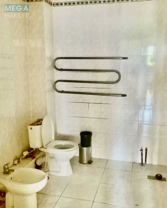 Продаж дома, 2&nbsp;поверху, 650&nbsp;кв.м, 8&nbsp;кімнат, ділянка 10&nbsp;соток, <a class="location-link" href="/stoyanka/" title="Недвижимость Стоянка">Стоянка</a>, Ленина, 1 (изображение 24)