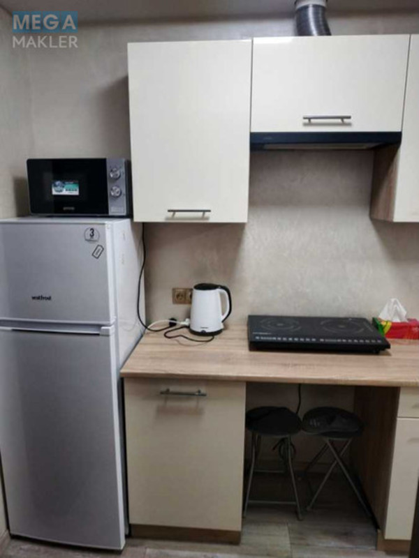 Оренда 1 кімнатної квартири, <a class="location-link" href="/kiev/" title="Недвижимость Київ">Київ</a>, <a class="location-link" href="/kiev/solomenskij/" title="Недвижимость Солом'янський район">Солом'янський р-н</a>, Гарматная ул., 25 (изображение 3)