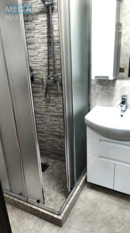 Оренда 1 кімнатної квартири, <a class="location-link" href="/kiev/" title="Недвижимость Київ">Київ</a>, <a class="location-link" href="/kiev/solomenskij/" title="Недвижимость Солом'янський район">Солом'янський р-н</a>, Гарматная ул., 25 (изображение 14)