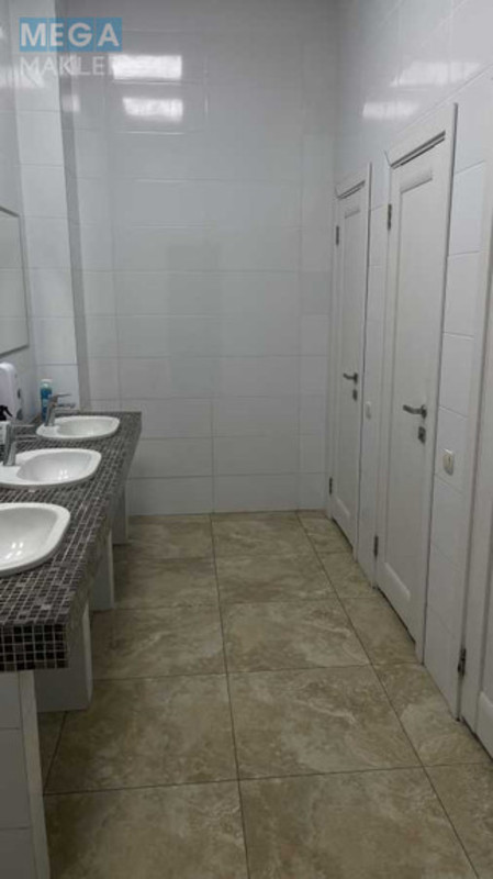 Оренда комерційної нерухомості, 160 кв.м, под офис, <a class="location-link" href="/kiev/" title="Недвижимость Київ">Київ</a>, <a class="location-link" href="/kiev/frunzenskij/" title="Недвижимость Немышлянский (Фрунзенский) район">Немышлянский (Фрунзенский) р-н</a>, Новоконстантиновская ул., 2 (изображение 6)