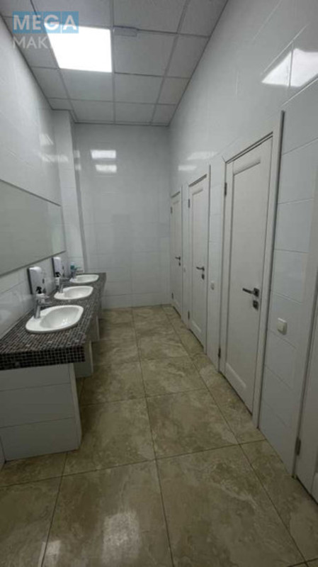 Оренда комерційної нерухомості, 163&nbsp;кв.м, под офис, <a class="location-link" href="/kiev/" title="Недвижимость Київ">Київ</a>, <a class="location-link" href="/kiev/podolskij/" title="Недвижимость Подільський район">Подільський р-н</a>, Новоконстантиновская ул., 2а (изображение 5)